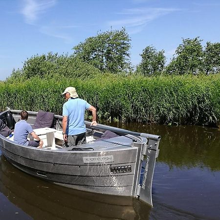 B&B Het Herenhuys Aan De Historische Gracht Van Kollum Ngoại thất bức ảnh