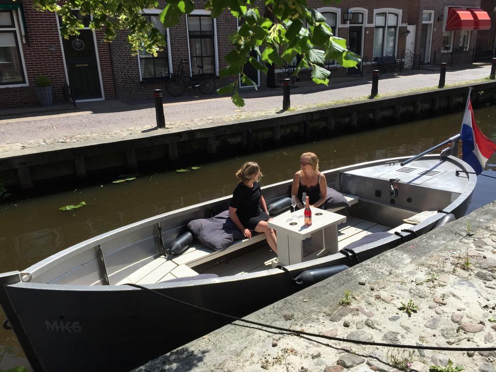 B&B Het Herenhuys Aan De Historische Gracht Van Kollum Ngoại thất bức ảnh
